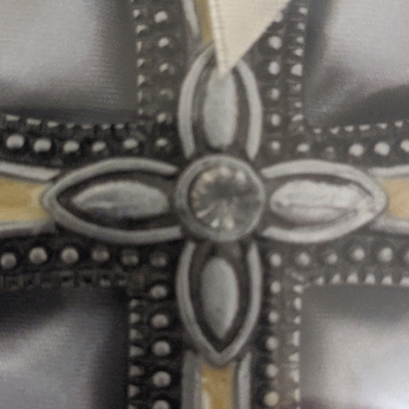 Cross - Picture 3 of 3